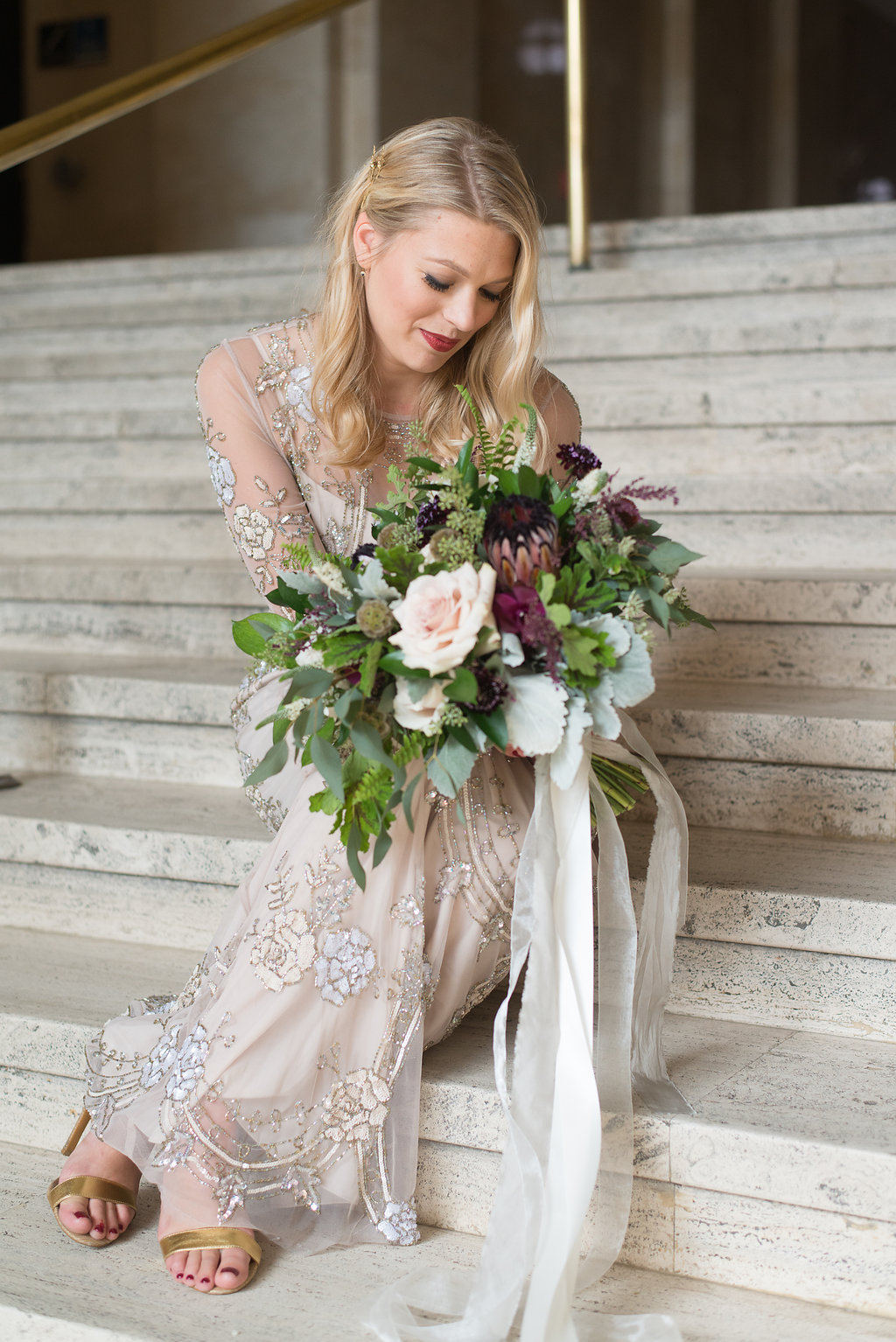 Wisconsin Wedding Flowers & Bride - Belle Fiori